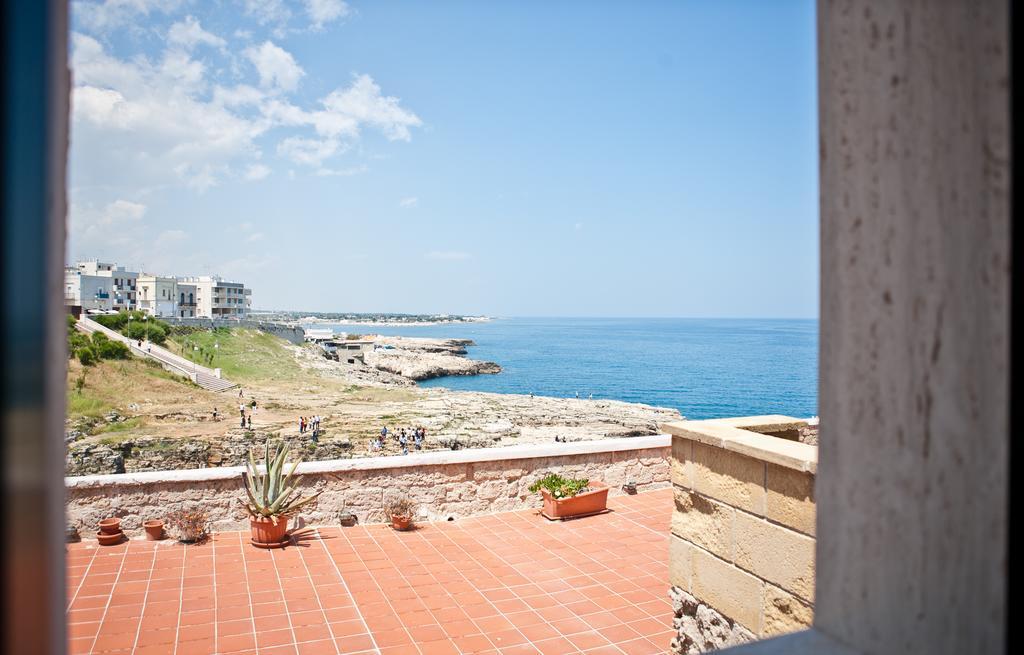 Levante Rooms Поліньяно-а-Маре Екстер'єр фото